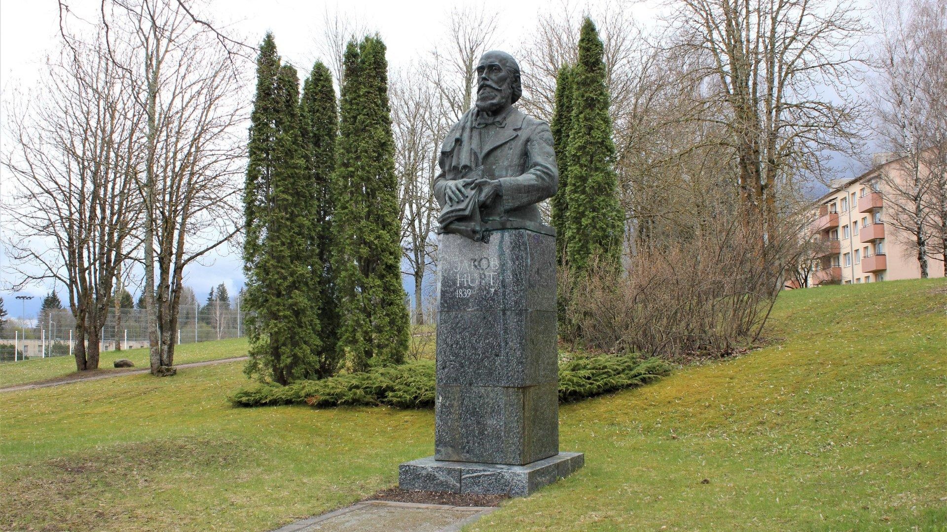 Jakob Hurda monument Põlvas