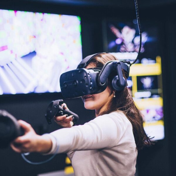 Virtuaalreaalsus: Tunnipilet neljale inimesele (L-P)